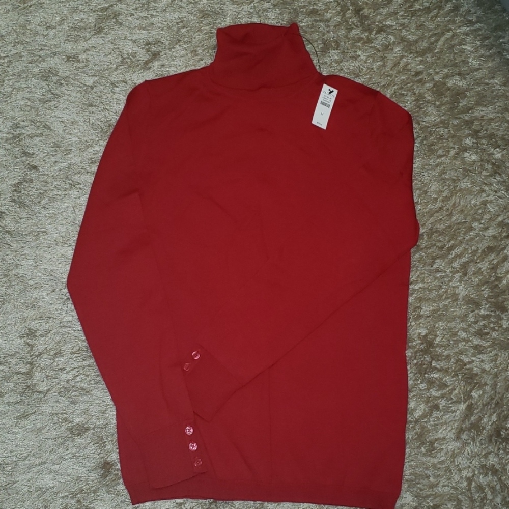 Red Long sleeve turtlenecks